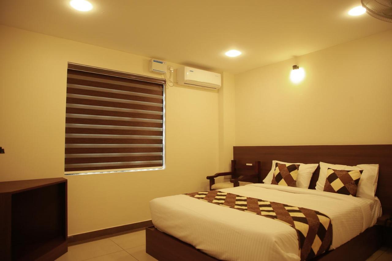 Kalathil Tourist Home Kunnamkulam 外观 照片
